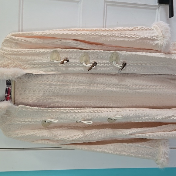 Cardigan Sweater Shacket Faux Fur Cuffs, Hood, Plaid, Cream Off White NWOT plus - Picture 4 of 10